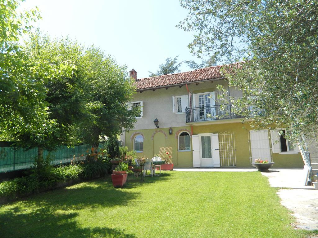 Casa Badinot Vendégház Diano dʼAlba Szoba fotó