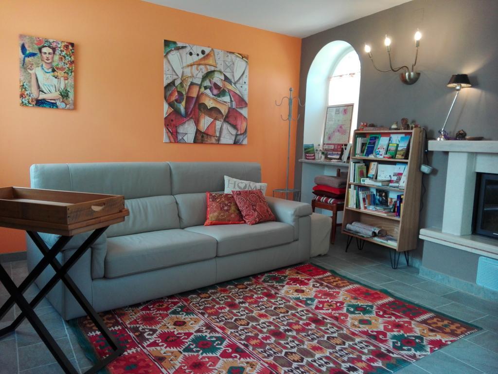Casa Badinot Vendégház Diano dʼAlba Kültér fotó