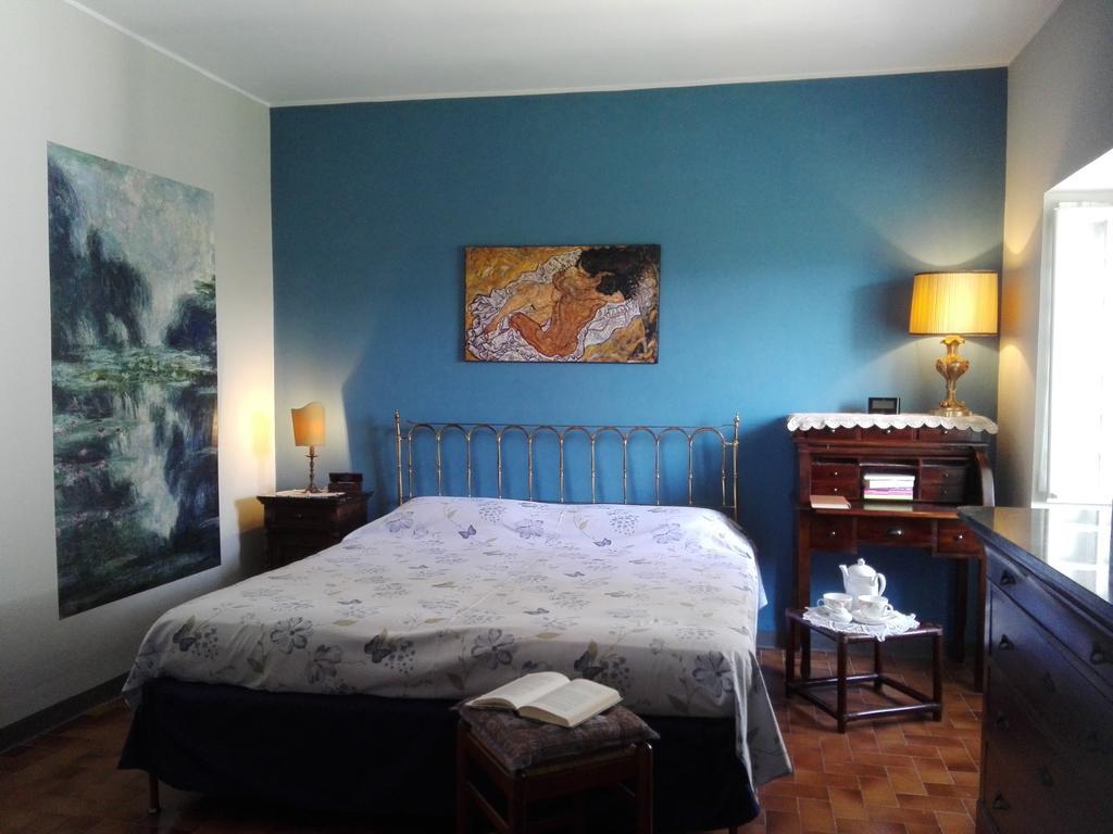 Casa Badinot Vendégház Diano dʼAlba Kültér fotó