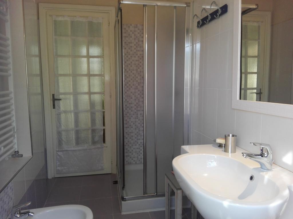 Casa Badinot Vendégház Diano dʼAlba Kültér fotó