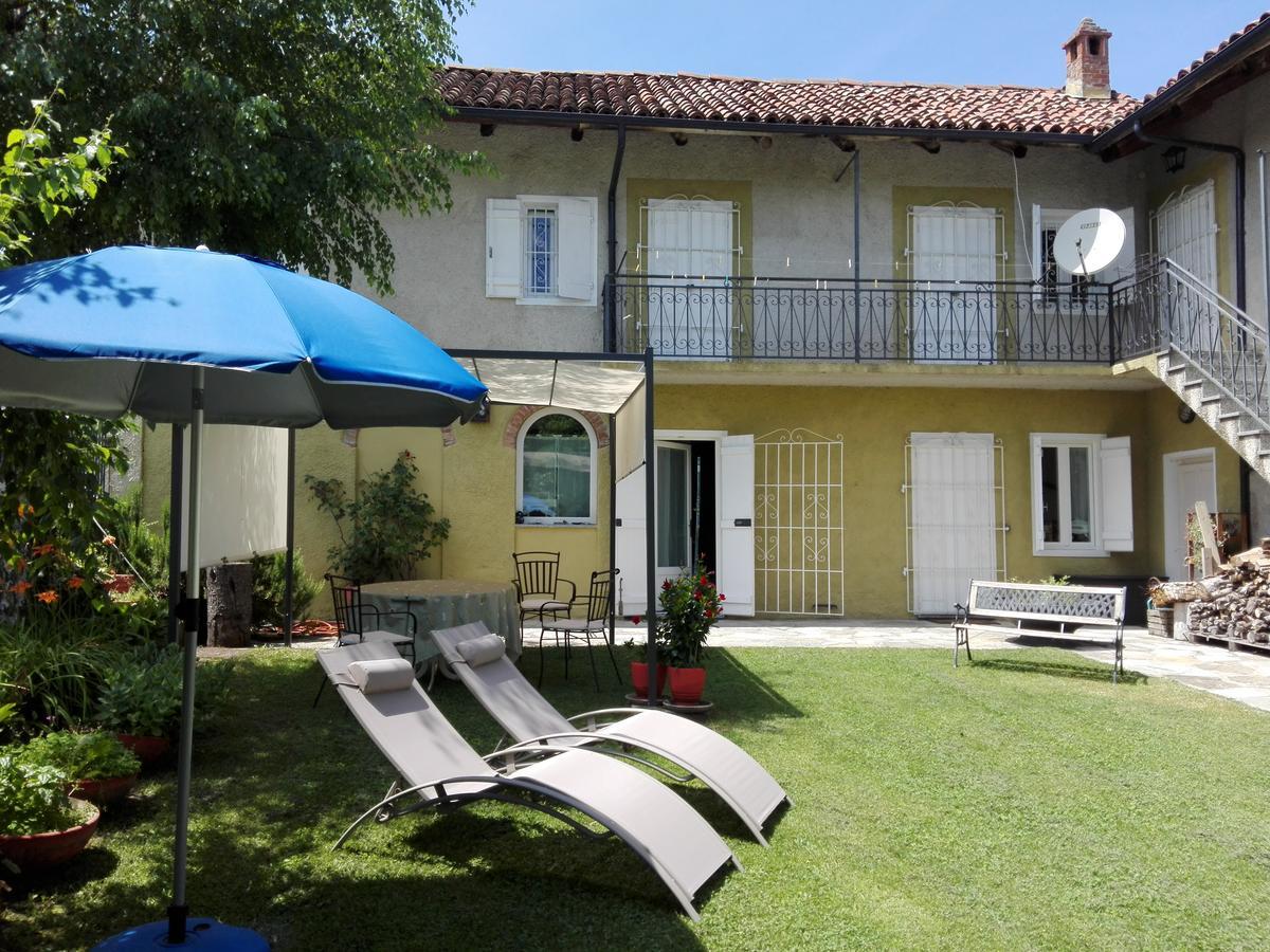 Casa Badinot Vendégház Diano dʼAlba Kültér fotó